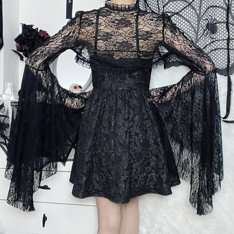 Vintage Gothic Black Lace T-Shirt Women Streetwear Flare Sleeve See through Sexy Smock Top Elegant Aesthetic Cropped Tops