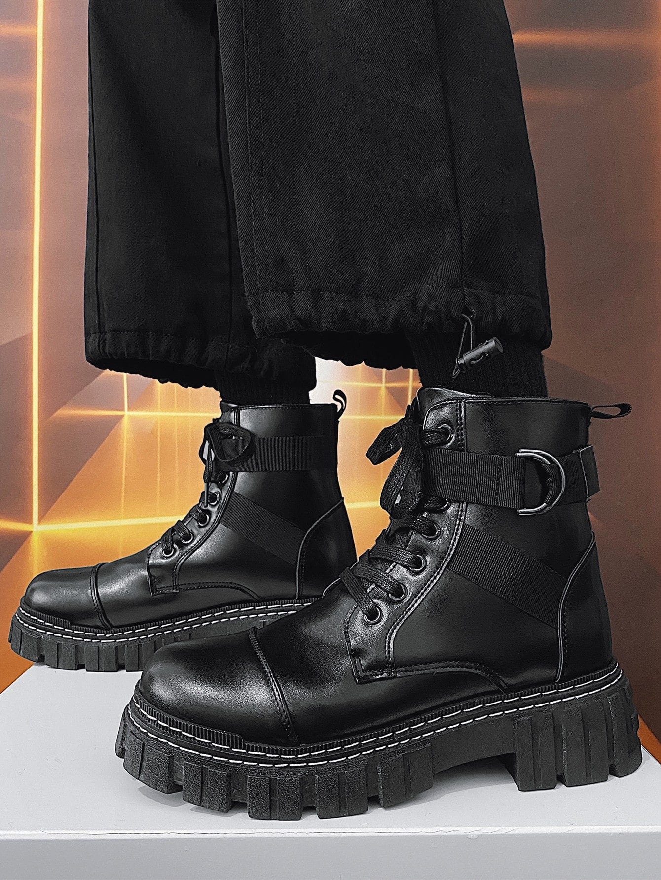 Men Metal Decor Lace-Up Front Combat Boots Pu Warm Plush Lining Boots